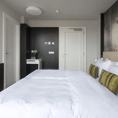 Numa Poise Aparthotel 4*