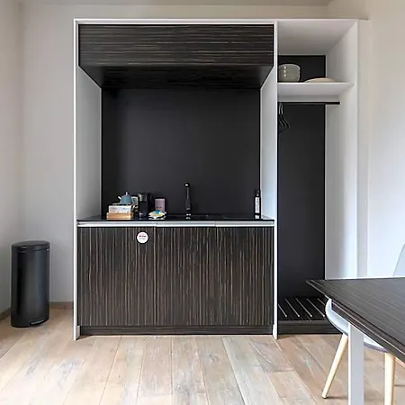 Numa Poise Aparthotel 4*