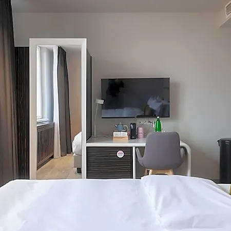 Aparthotel Numa Poise 4*