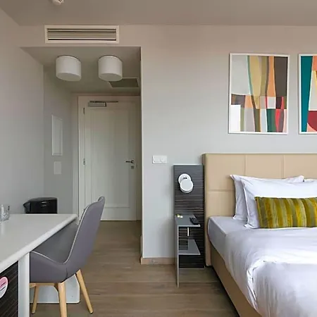 Aparthotel Numa Poise 4*