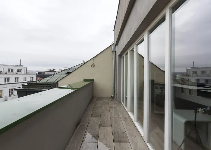 Numa Poise Aparthotel 4*