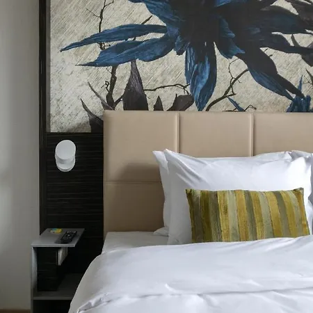 Numa Poise 4* Praag